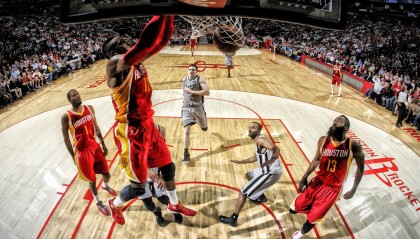 开云体育官方网站-哈利伯顿一箭穿心，当关键先生在湖人绿军史诗对决中诞生