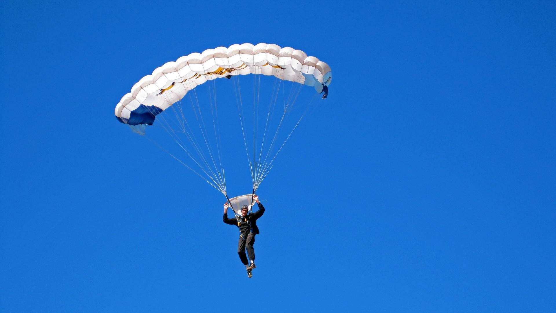 德甲争冠战焦点战,当奇才粉碎爵士,绿茵场上的秩序革命